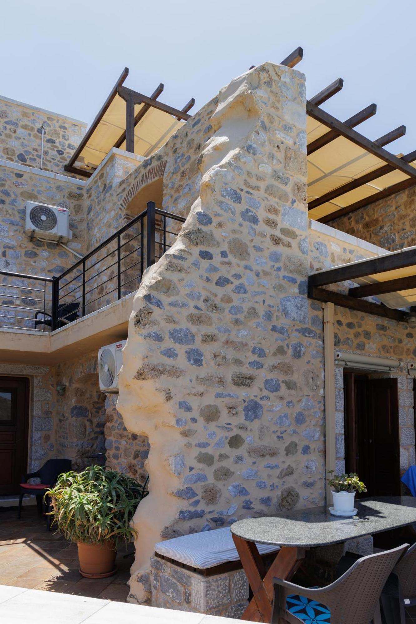 Sun Villa Neo Oitilo Exterior photo
